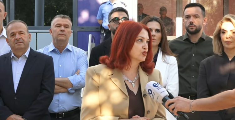 PDK ia ‘zë’ derën Qeverisë, Hoxha: Nuk do ta lejojmë Kurtin të hyjë në zyrat e Kryeministrisë