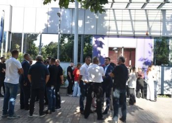PDK-ja mblidhet për të gjashtën herë te Qeveria, aksionit i bashkohen edhe deputetët e Aleancës