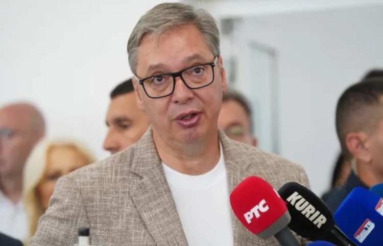 Deklaratat e Vuçiqit presion mbi serbët e Kosovës