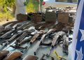 Policia ekspozon armatimin e konfiskuar në veri të Mitrovicës