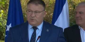 Hoxha: Armët e sekuestruara mund të lidhen me vrasjen masive të intelektualëve