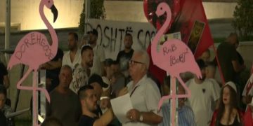 Protesta në Tiranë në ditën e 82-të