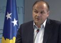 ‘Aktron’ Hoxhaj, Kurtit: Mos e luj kryeministrin, o deputet uzurpues
