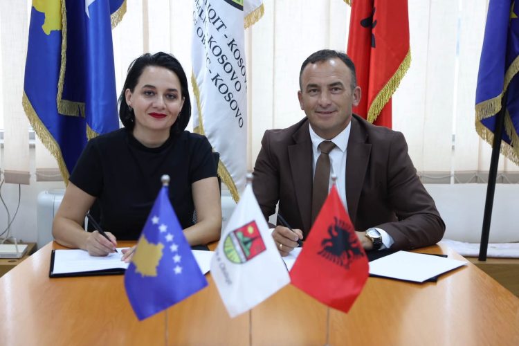 Ndahen 685 mijë euro për renovimin dhe rindërtimin e shtëpive të familjeve të cenueshme në Obiliq