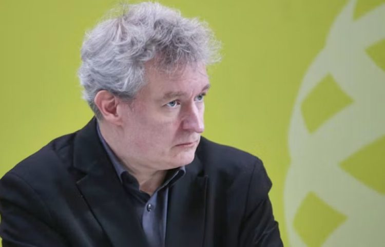 Martens: Lavdërimi i Ratko Mlladiqit në Serbi është i turpshëm