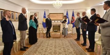 Haxhiu dekreton nëntë anëtarë të rinj të KQZ-së, mbetet pezull vendi i dhjetë