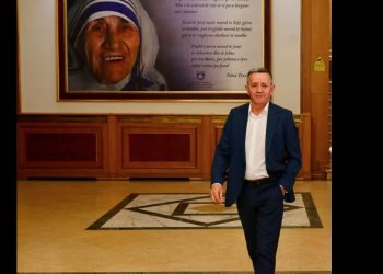 Rrustem Mustafa insiston për koalicion Vetëvendosje-PDK