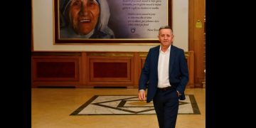 Rrustem Mustafa insiston për koalicion Vetëvendosje-PDK