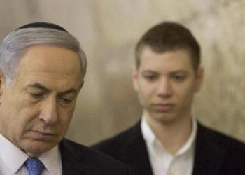 Kërcënim për v*asje, djali i Netanyahut largohet urgjentisht nga SHBA drejt Izr@elit