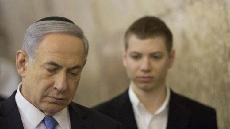 Kërcënim për v*asje, djali i Netanyahut largohet urgjentisht nga SHBA drejt Izr@elit