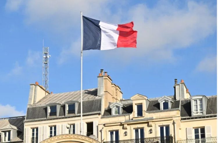 Franca shpall zyrtarisht ligjin që krijon të drejtën për vďekje të asistuar