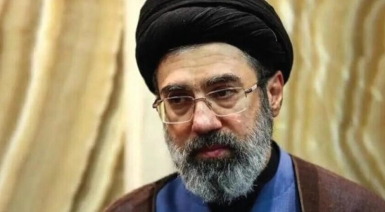 Trump: Udhëheqësi suprem i Iranit Mojtaba Khamenei është gjallë, por i pl@gosur “shumë rëndë”