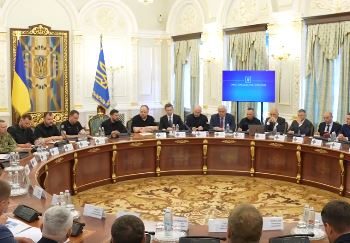 Ukraina mbledh Këshillin e Sigurisë dhe Mbrojtjes, diskutohen planet e rezistencës