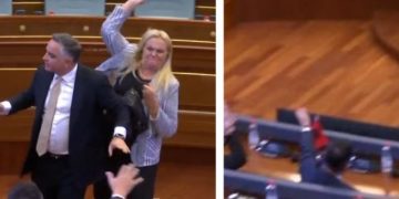 VIDEO/ Momenti kur Time Kadriaj súlmon Albin Kurtin në Kuvend!