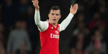 Nga Granit Xhaka te David Beckham: Futbollistët që rindërtuan marrëdhëniet e prishura me tifozët e tyre