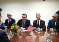 Kryeministri nis në SHBA fushatën kundër vendimit në Hagës