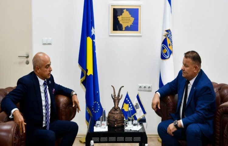 Hoxha pret shefin e ri të EULEX-it, zotohen për thellim të bashkëpunimit