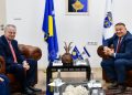 Hoxha dhe Schubel diskutojnë për sigurinë