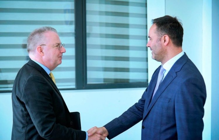 Konjufca dhe Schübel diskutojnë agjendën evropiane të Kosovës