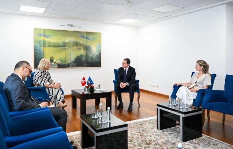 Kurti priti në takim mirëseardhës ambasadoren e re të Zvicrës, Cattin Hennin