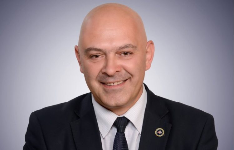 Aleanca do t’i drejtohet Kushtetueses, Gjini: Qeveria e votuar jokushtetuese