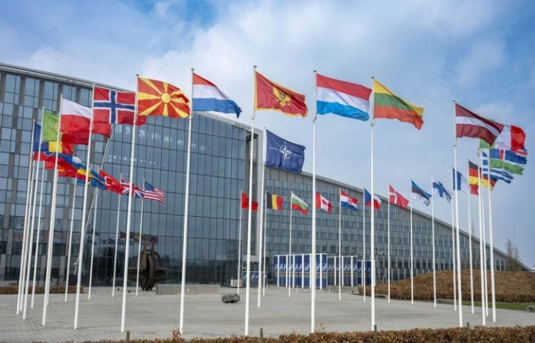 NATO: KFOR do të vazhdojë të garantojë sigurinë dhe lirinë e lëvizjes në Kosovë