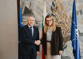 Zulfaj e kryediplomatja bullgare flasin për proces t’integrimit të Kosovës në BE