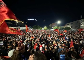 Nata e katërt e protestës në Prishtinë kundër aktgjykimit të Speciales