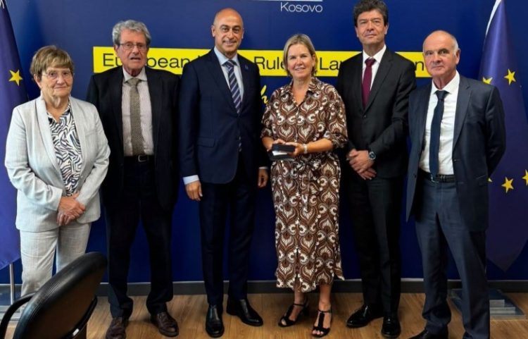 Delegacioni i Senatit francez viziton Kosovën