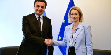 Kurti takon Kallasin: UÇK-ja lindi si përgjigje ndaj spastrimit etnik nga Serbia