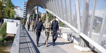 Shefi i Shtabit të KFOR-it viziton Mitrovicën e Veriut
