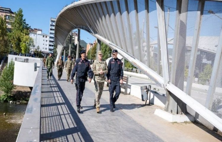 Shefi i Shtabit të KFOR-it viziton Mitrovicën e Veriut