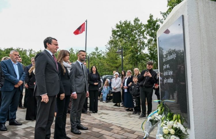 Haxhiu përkujton familjen Deliu: 28 vjet më vonë, askush nuk është dënuar