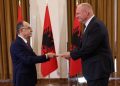Pas më shumë se tre vitesh, SHBA-ja rikthehet me ambasador në Shqipëri