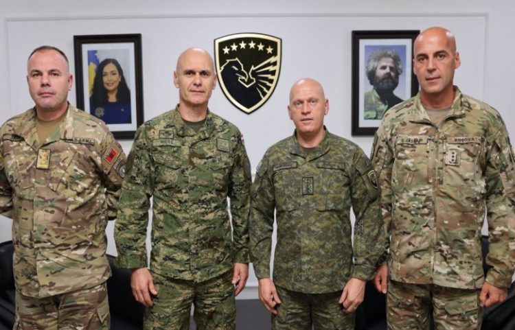 Jashari takon komandantët e Forcave Speciale të Shqipërisë dhe Kroacisë