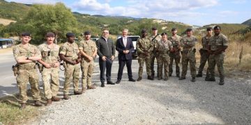 Hargreaves: Dënimet e fundit nuk janë gjykim ndaj shtetësisë së Kosovës
