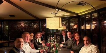 “Ecim tutje”, çfarë u tha nga takimi i Kurtit me deputetët e komuniteteve