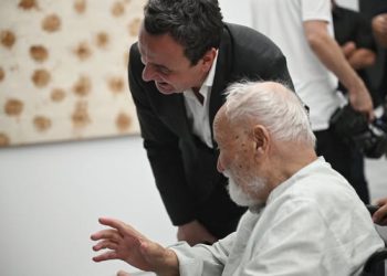 “Një luftëtar gueril që bëhet president në 93-vjeç”, Kurti për Xhevdet Xhafën