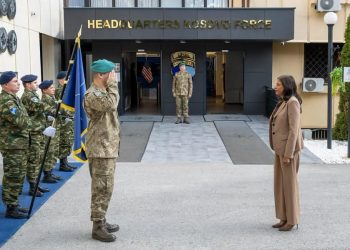 Ulutash pret të ngarkuarën me punë të ShBA-së, diskutojnë për sigurinë në Kosovë