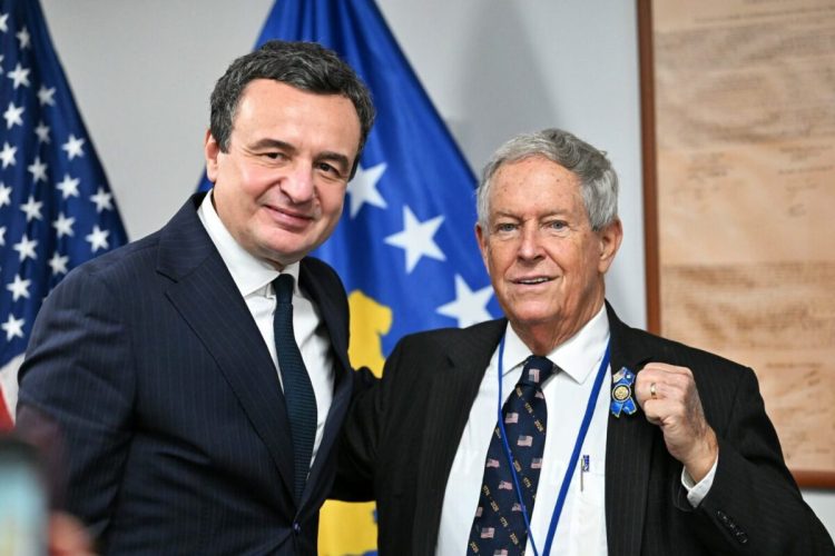 Kurti në New York takohet me kongresistin amerikan Joe Wilson, në fokus marrëdhëniet Kosovë-SHBA dhe Lugina e Preshevës