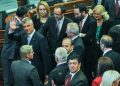 Deda për gjashtë deputetët e LDK-së: Pse vendimet e Kryesisë në 2016 ishin obligative, e në 2026 jo?