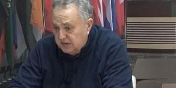 Analisti serb: Vuçiqi po e shtyn Serbinë drejt konfliktit, ka frikë nga zgjedhjet dhe burgu