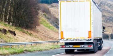 Sot nuk do të ketë kufizim të qarkullimit për kamionët me peshë mbi 20 ton