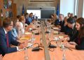 Schuebel takoi shefat e misioneve të BE-së në Kosovë