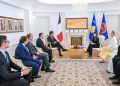 Haxhiu pranon letrat kredenciale nga ambasadori i Francës: Kosova e çmon lart miqësinë dhe mbështetjen e Francës