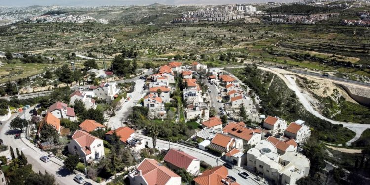 Franca dhe Kanadaja i bashkohen Britanisë në vendosjen e sanksioneve ndaj vendbanimeve të paligjshme izraelite
