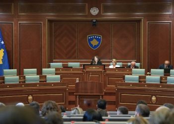 Vazhdon seanca konstituive, pritet votimi i nënkryetarëve