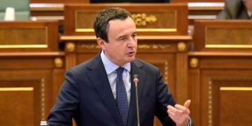 Albin Kurti premton dyfishim të shtesave për fëmijë
