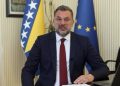 Konakoviq alarmon Perëndimin pas nderimeve për Mladiqin në Serbi: Veproni para se të jetë vonë