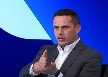 Gruda flet për takimin e Rrustem Mustafës me Kurtin dhe emrin e PDK-së për President